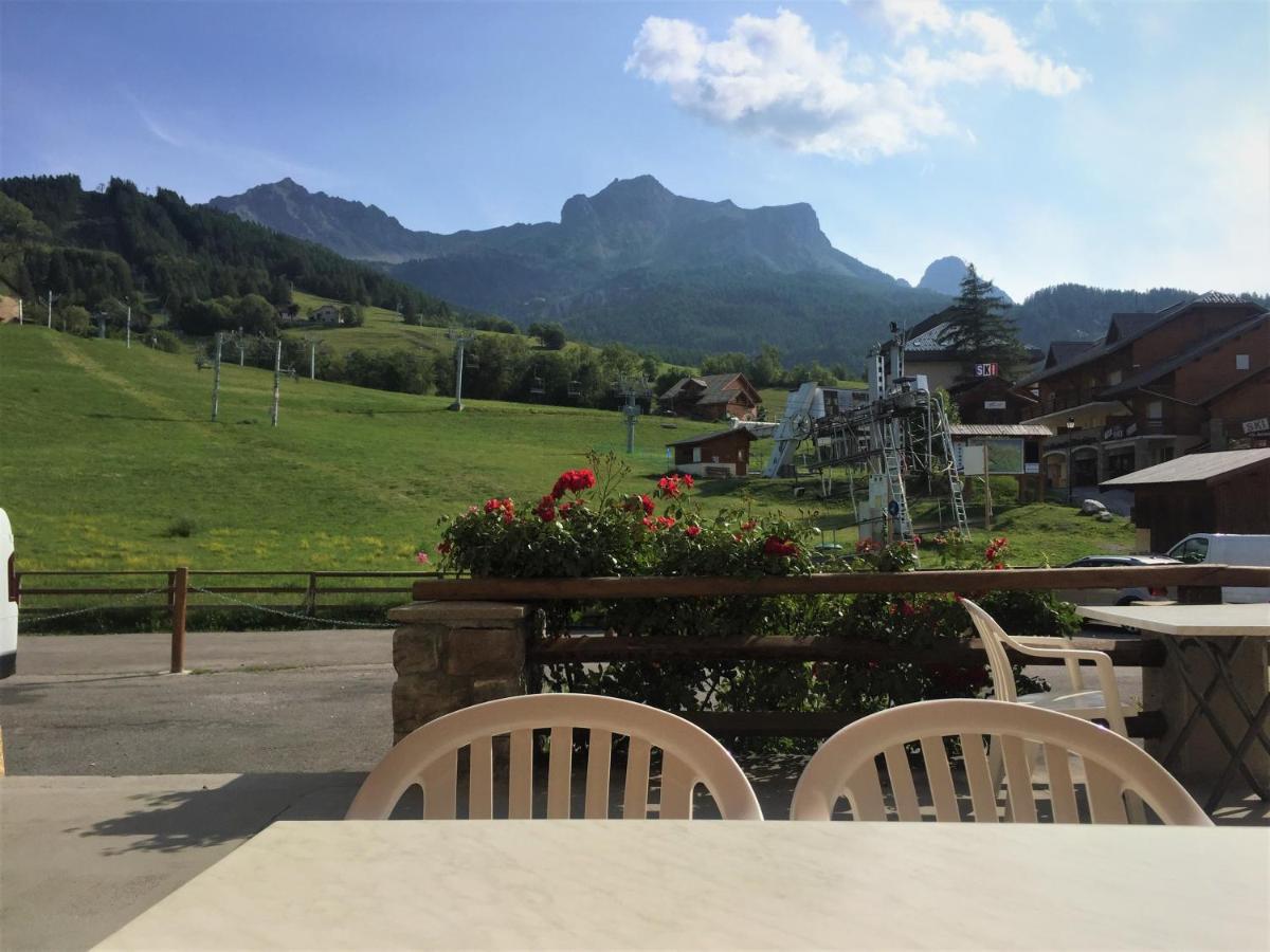 Hotel Soleil Des Neiges Le Sauze Bagian luar foto