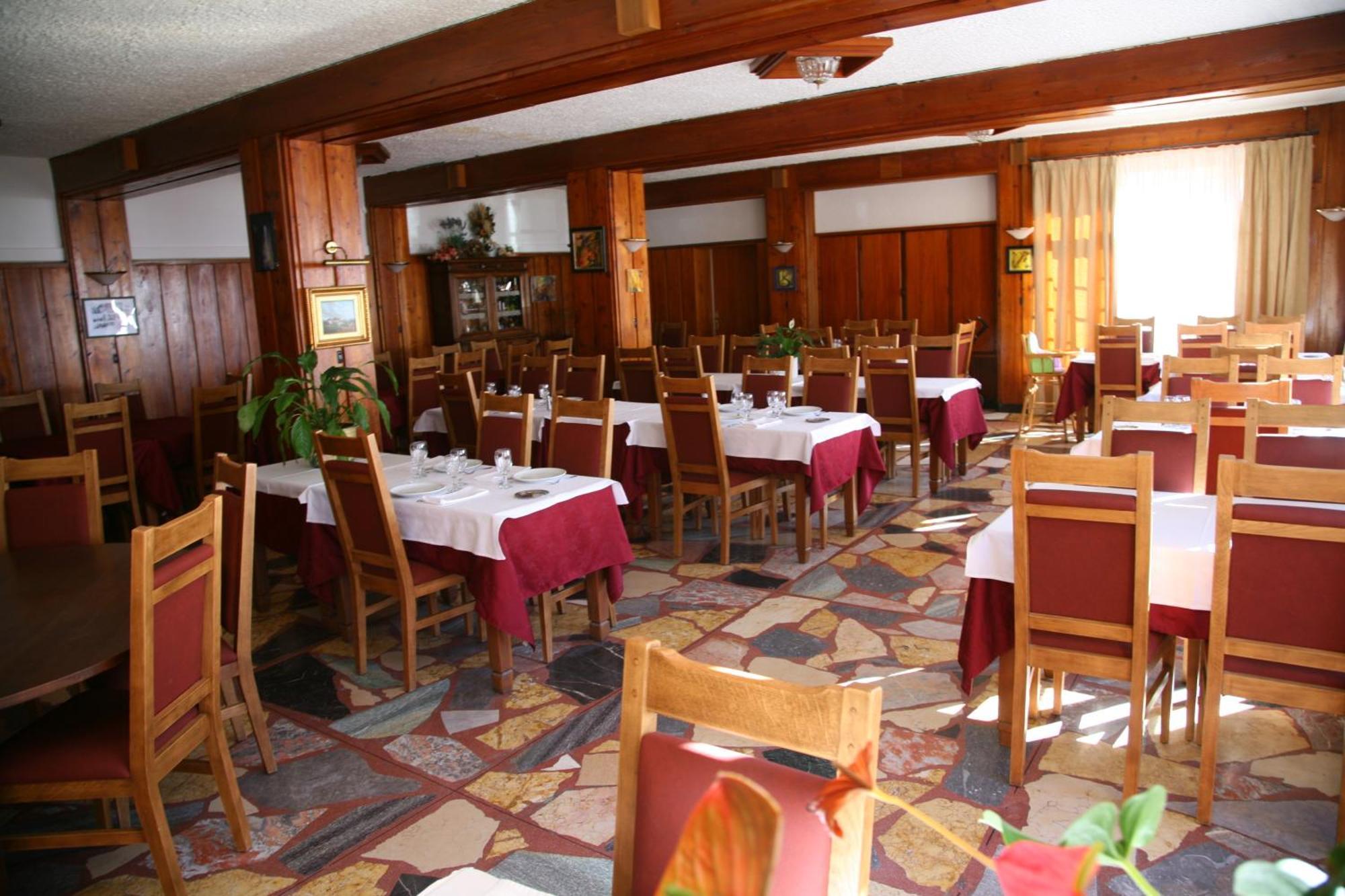 Hotel Soleil Des Neiges Le Sauze Bagian luar foto