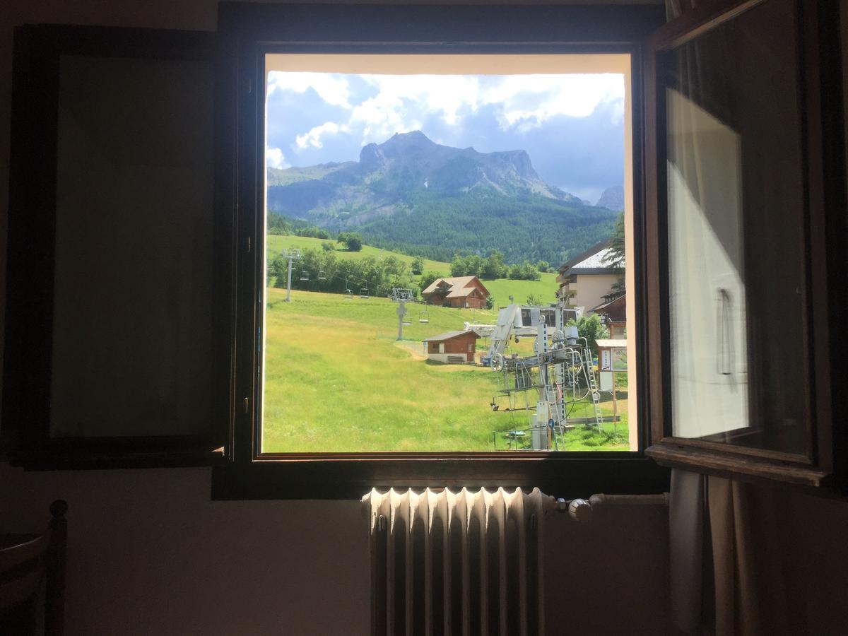 Hotel Soleil Des Neiges Le Sauze Bagian luar foto